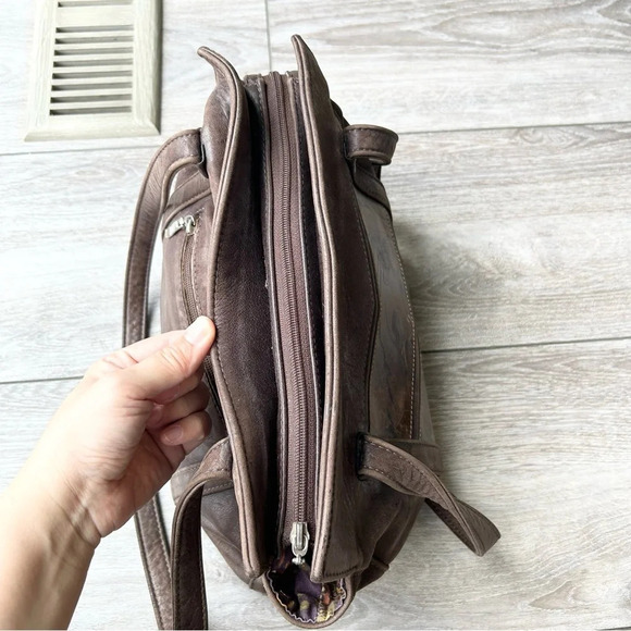 Vintage Brown Distressed Leather Convertible  Shoulder Bag with Tassels - Picture 6 of 16